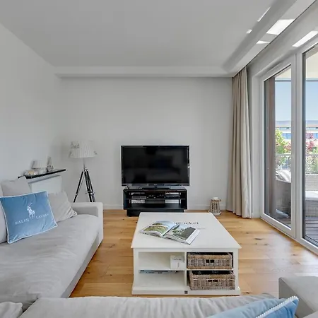 Grand - Tre Mare - By The Sea