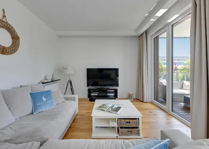 Grand - Tre Mare - By The Sea