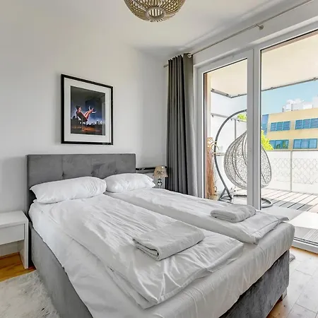 Grand - Tre Mare - By The Sea